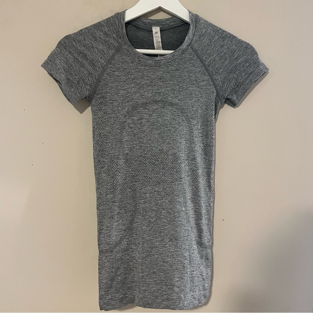 lululemon swiftly tech hip length, size 0, slate/white